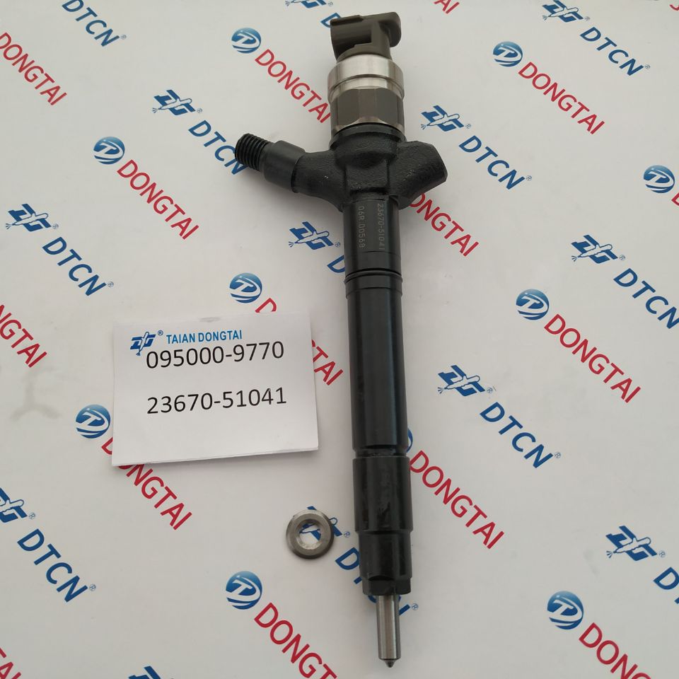 DENSO Common rail injector 095000-9770, 23670-51041 For TOYOTA Land Cruiser 1VD-FTV Engine